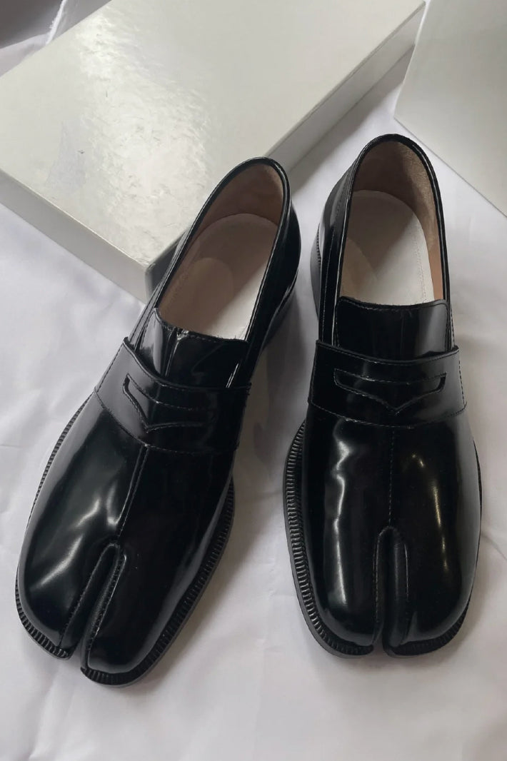 Tabi Loafers – Dumy Mun