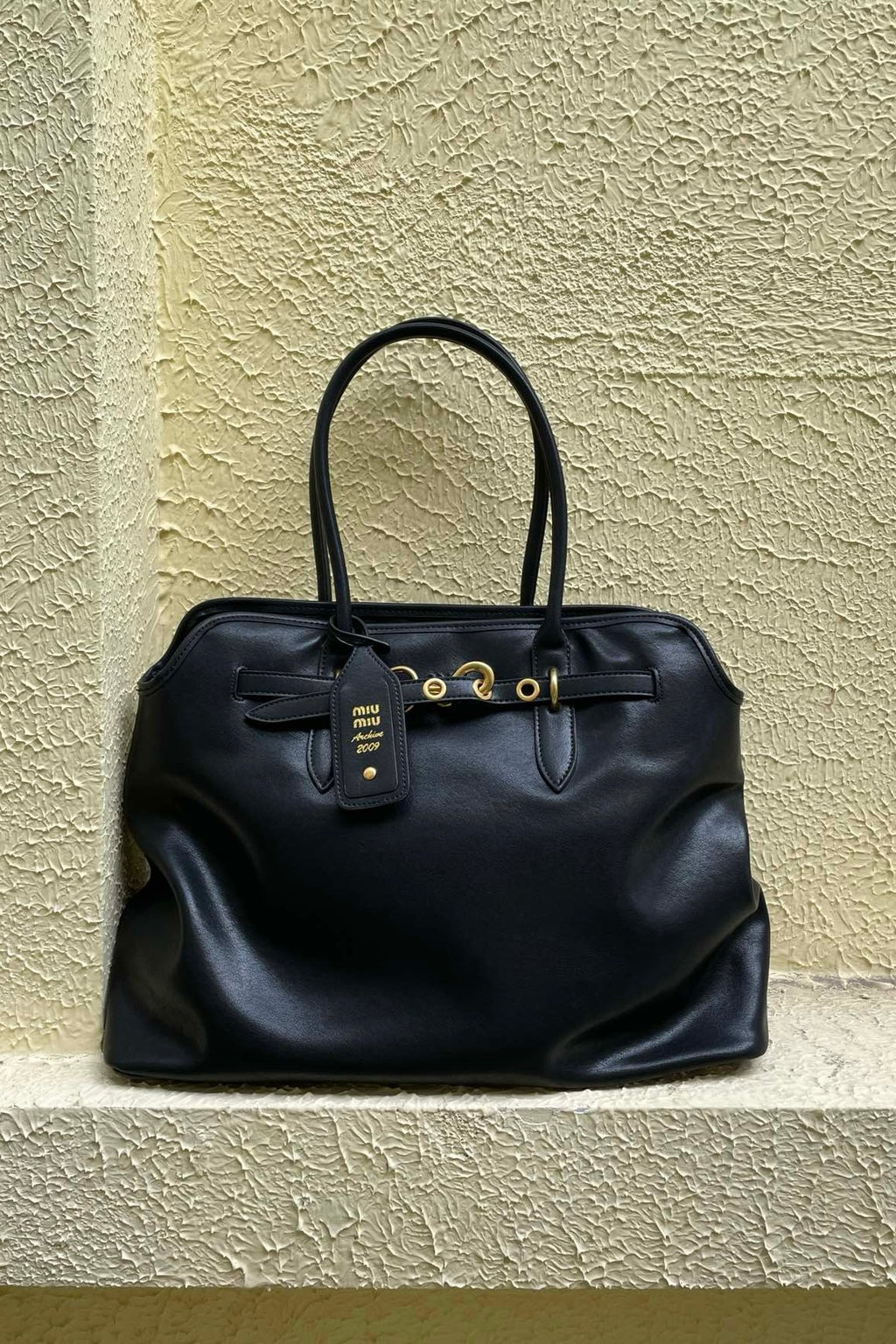 MM AVENTURE NAPPA LEATHER BAG