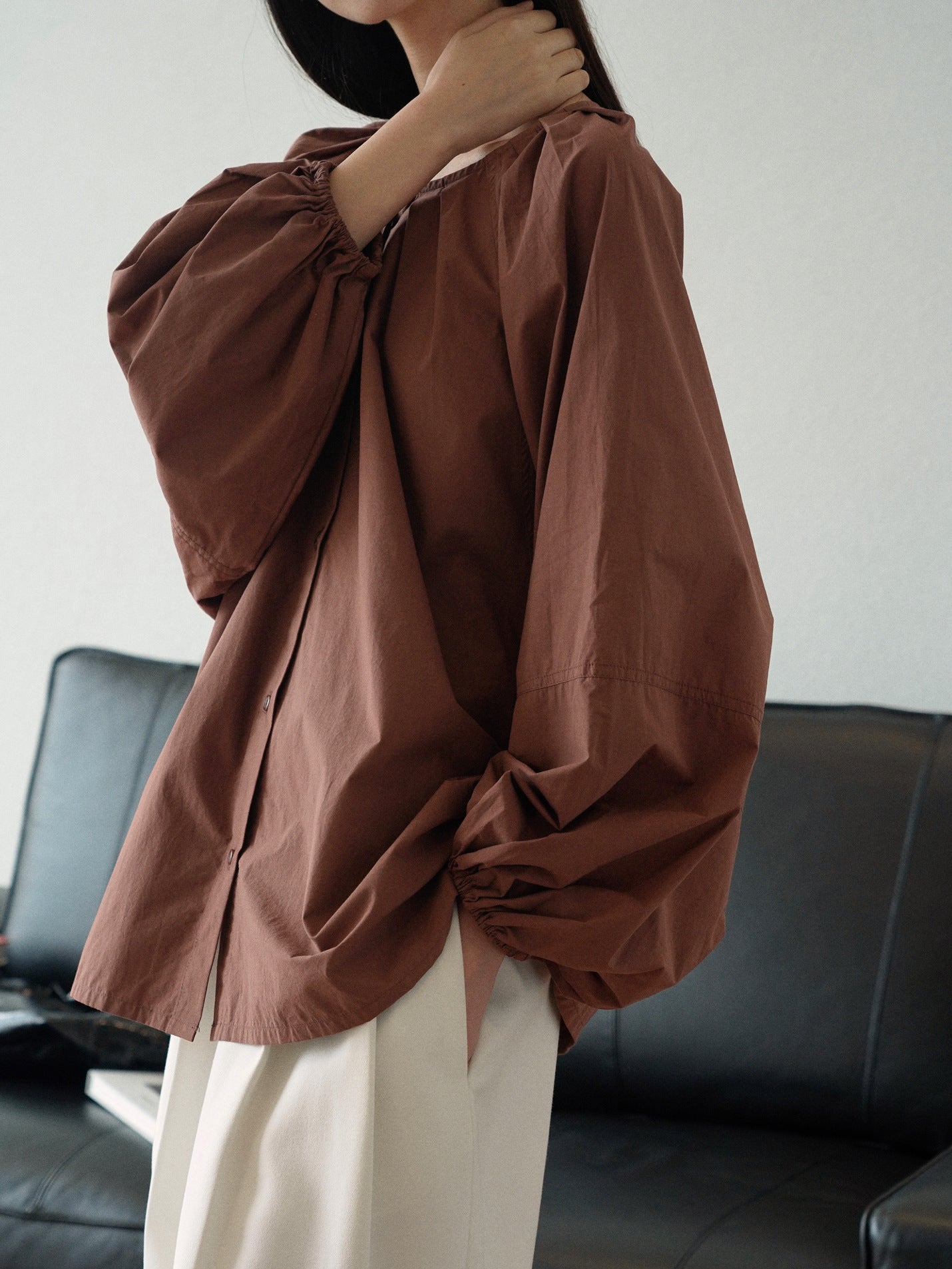 Puff-sleeve Round-neck Shirt