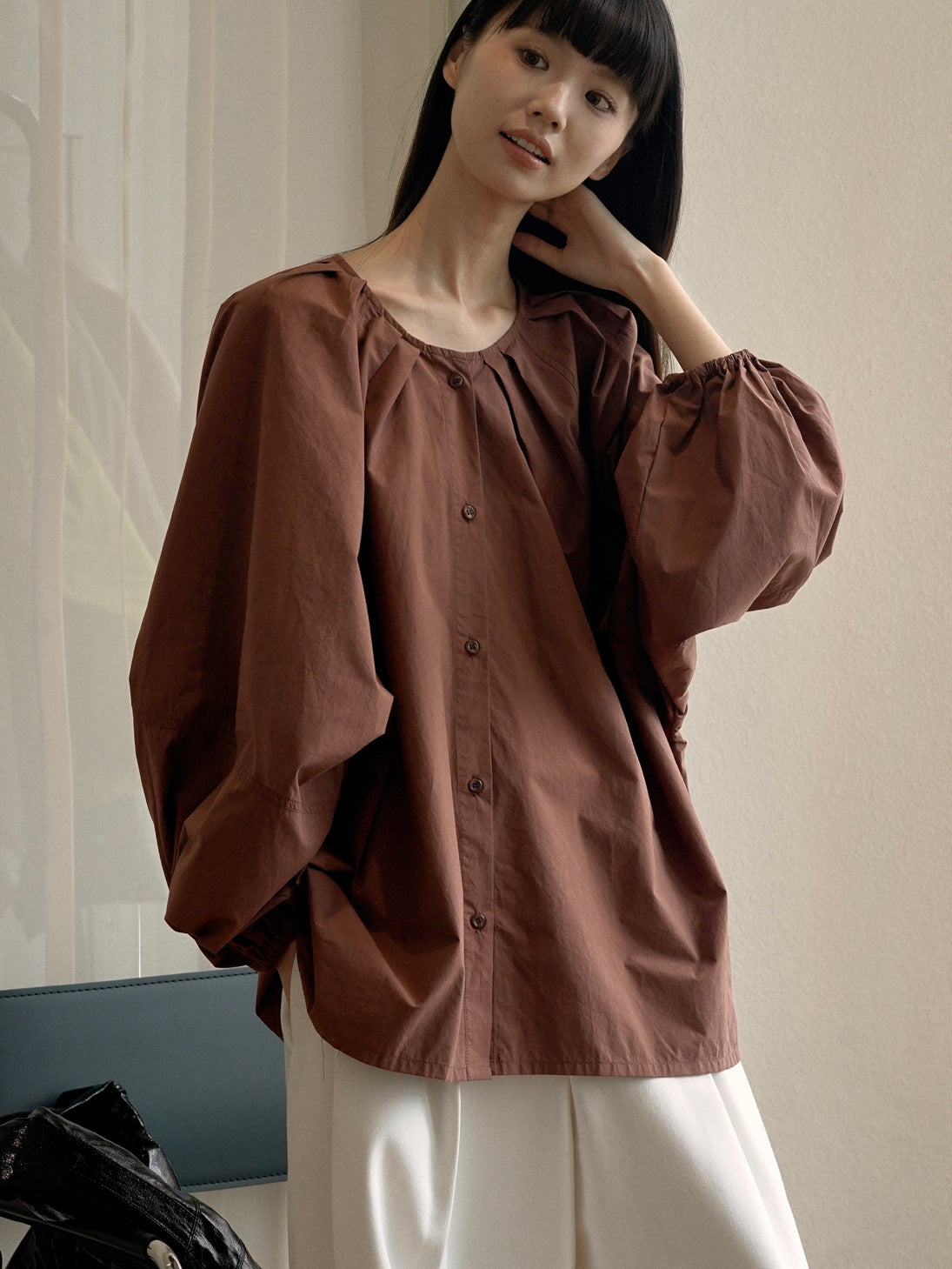 Puff-sleeve Round-neck Shirt